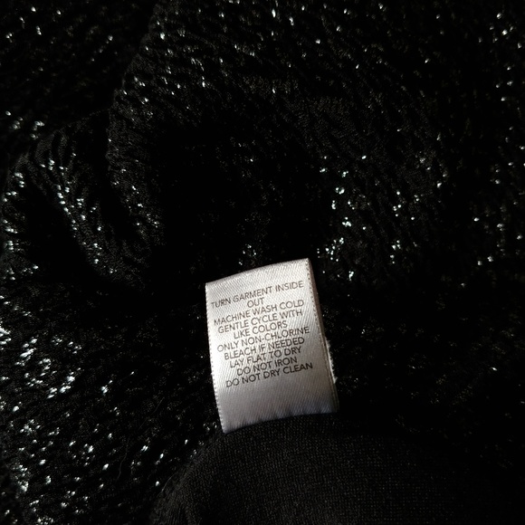 Asymmetric hem pullover - Picture 8 of 8